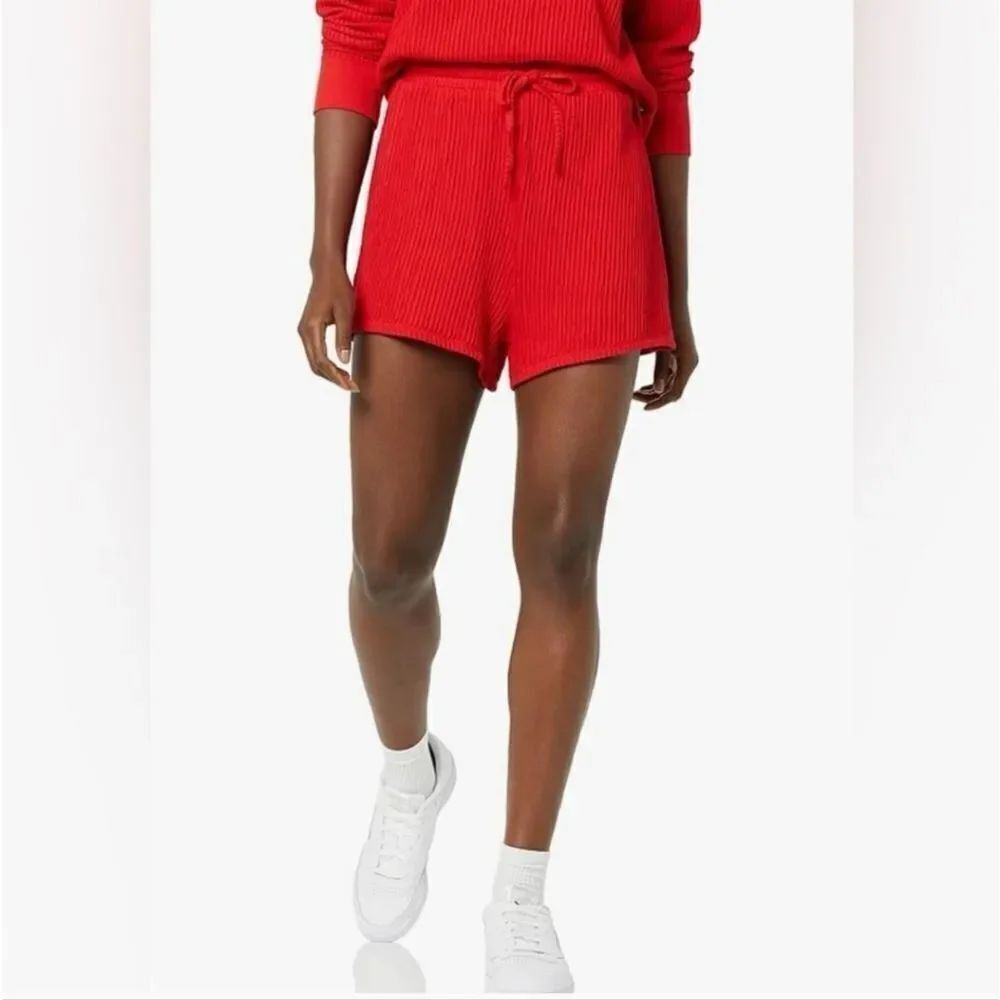 EleVen by Venus Williams Women's Bloom Red Short NWT Size Small